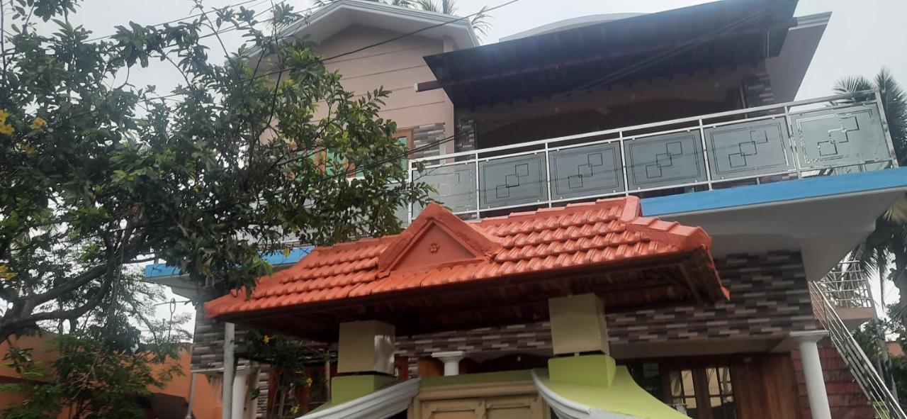Texas Guest House Thiruvananthapuram Eksteriør bilde